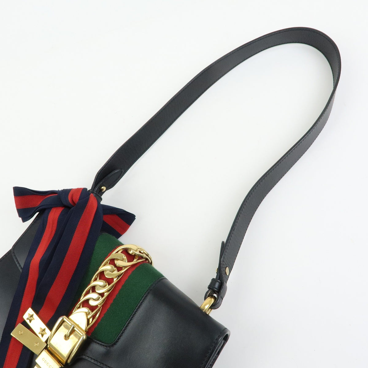 Gucci Sylvie Leather Black Leather Shoulder Bag Bag (Pre-Owned)