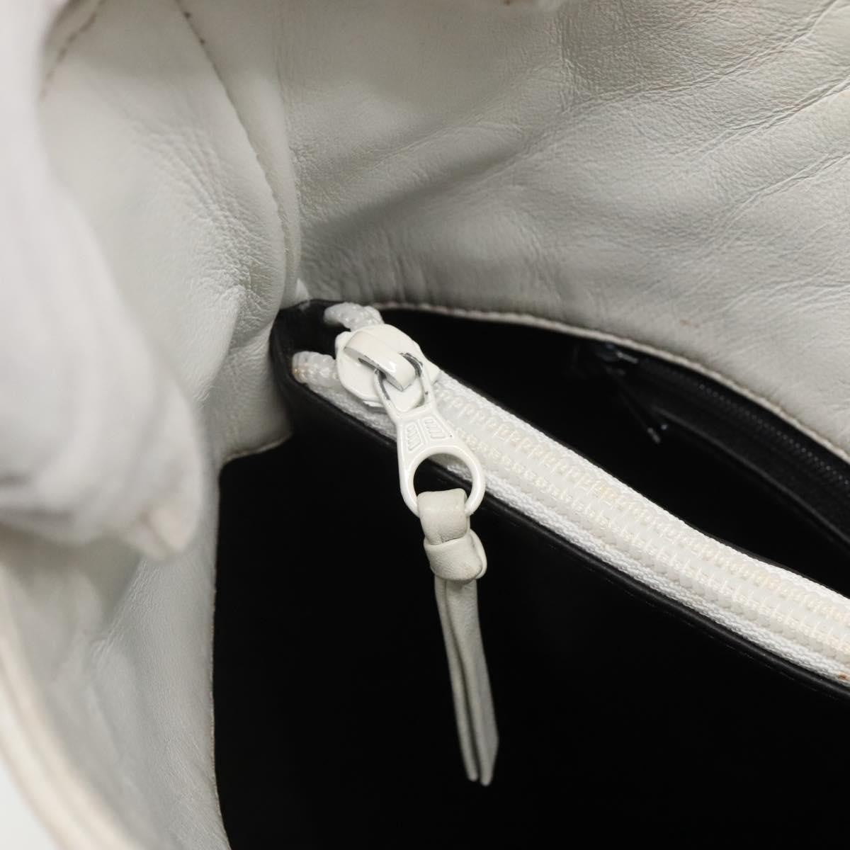 Bally Vintage Quilted Leather White Leather Shoulder Bag Bag (Pre-Owned)
