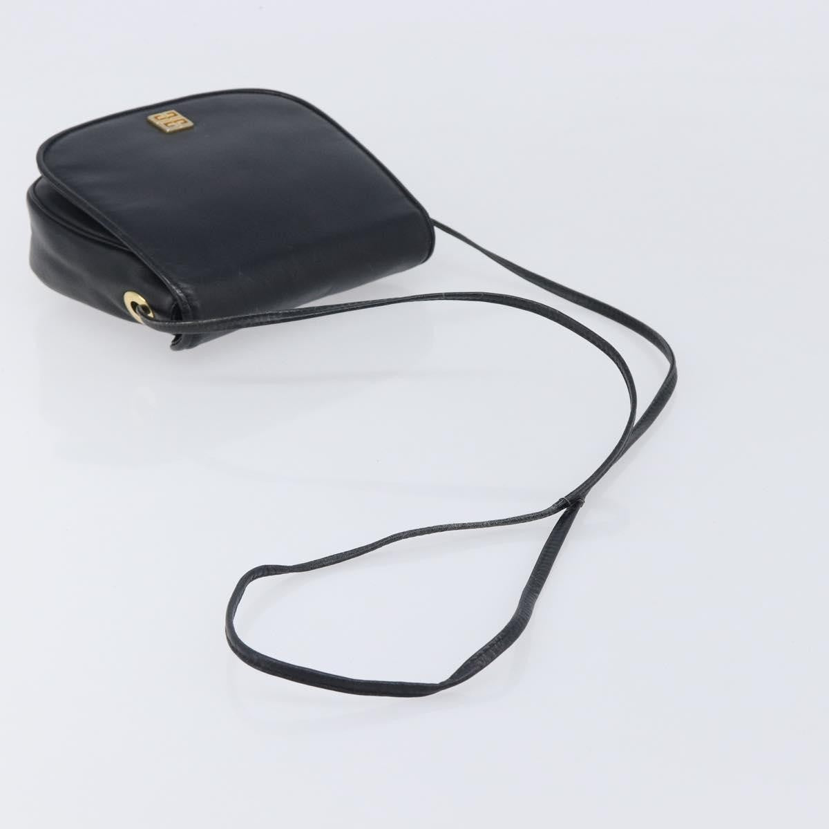 Givenchy 4G Shoulder Bag Leather Black Leather Shoulder Bag Bag (Pre-Owned)
