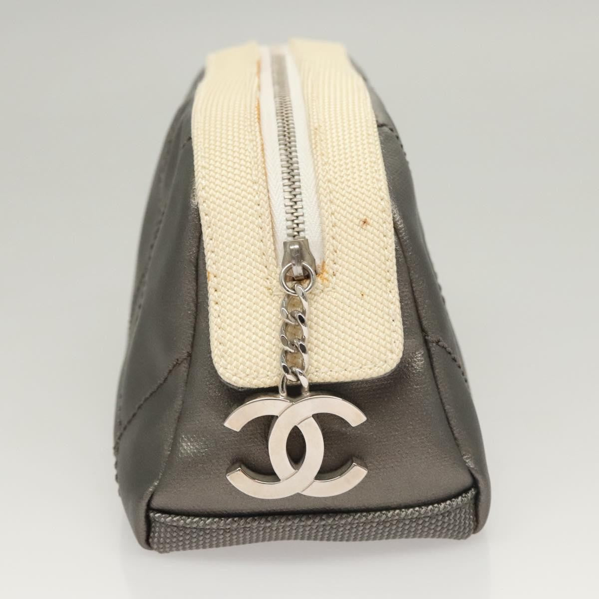 Chanel Vintage Clutch Leather Gray Leather Clutche & Pouche Bag (Pre-Owned)