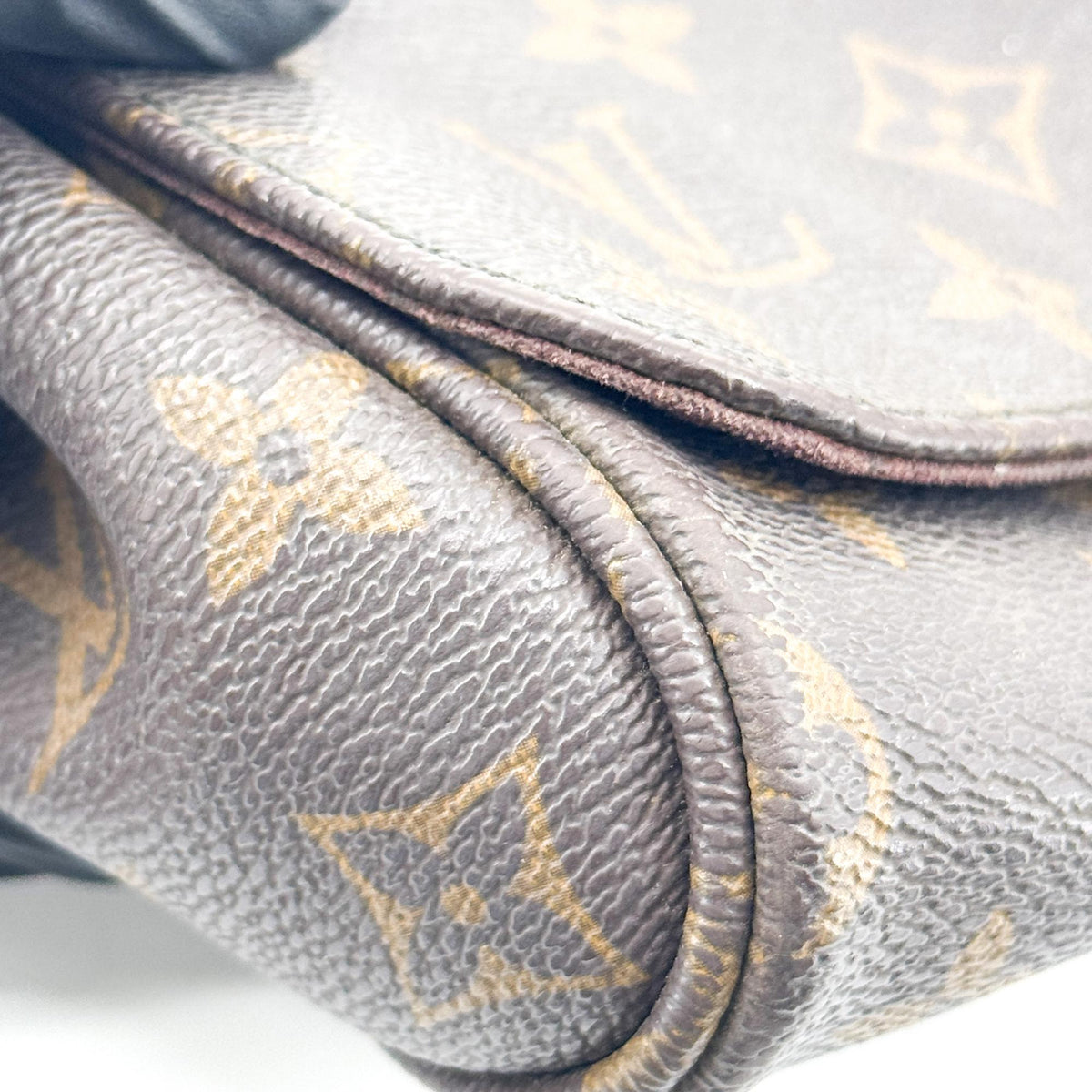 Louis Vuitton Favorite Monogram Canvas Brown Canvas Handbag (Pre-Owned)