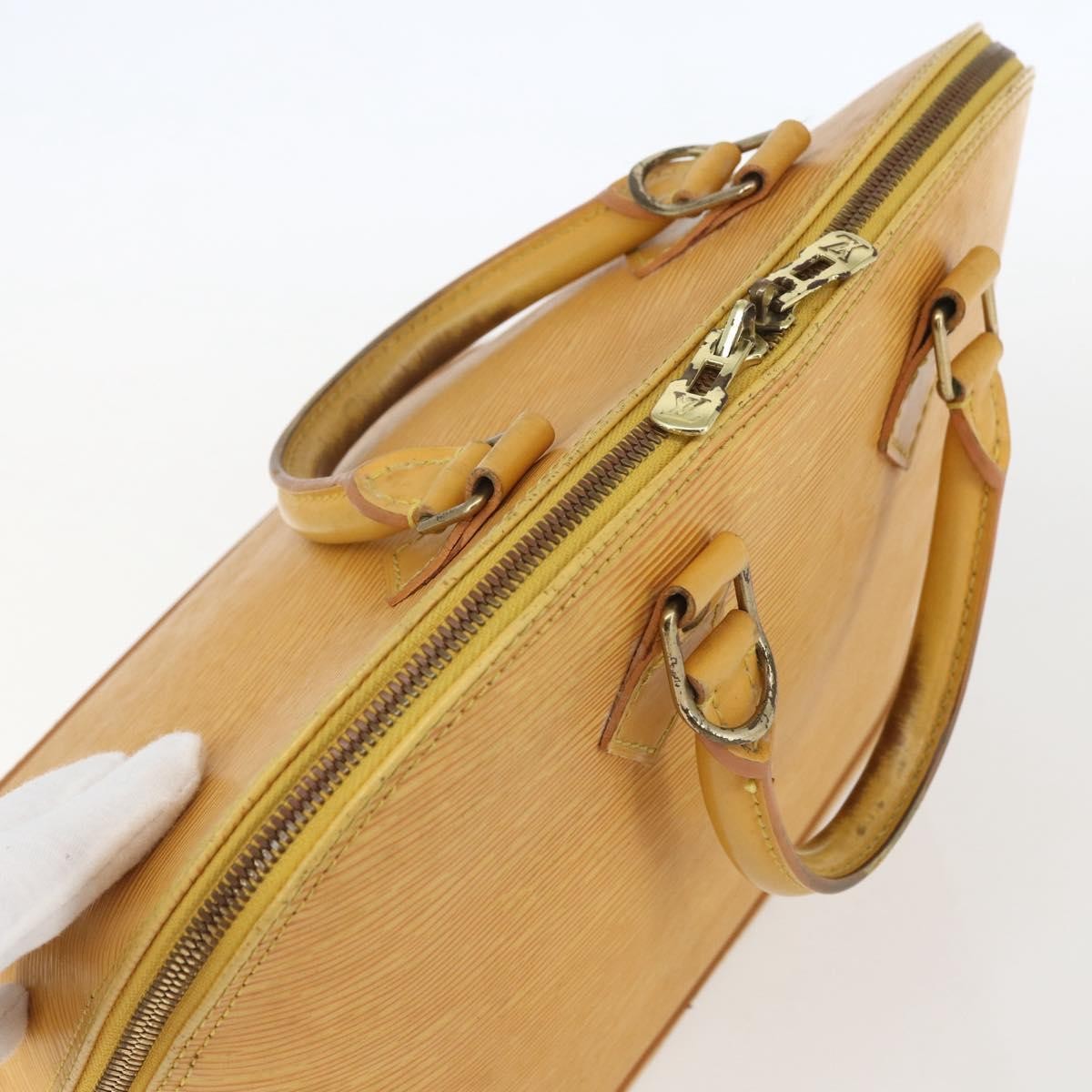 Louis Vuitton Alma Epi Leather Yellow Leather Handbag (Pre-Owned)