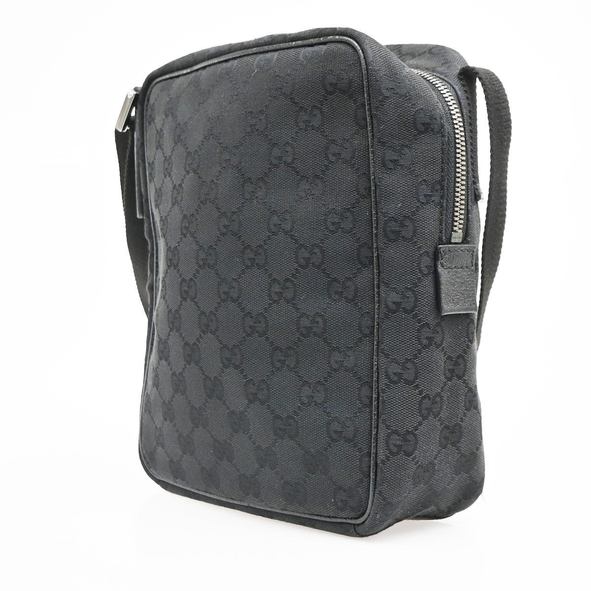Gucci Front Pocket Messenger Gg Canvas Black Canvas Crossbody Bag Bag (Pre-Owned)