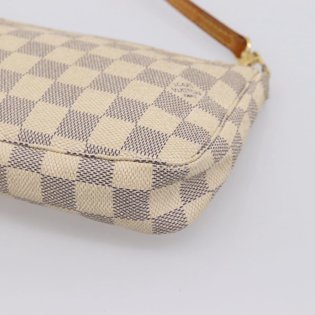 Louis Vuitton Pochette Accessoires Damier White Canvas Clutche & Pouche Bag (Pre-Owned)