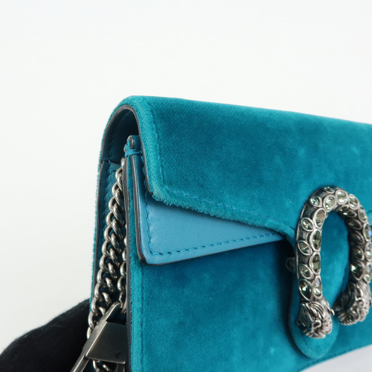 Gucci Dionysus Velvet Green Velvet Handbag (Pre-Owned)