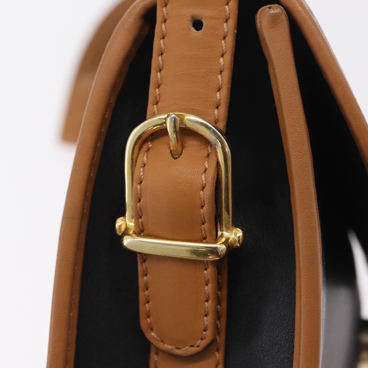 Celine Shoulder Leather Black Leather Shoulder Bag Bag (Pre-Owned)