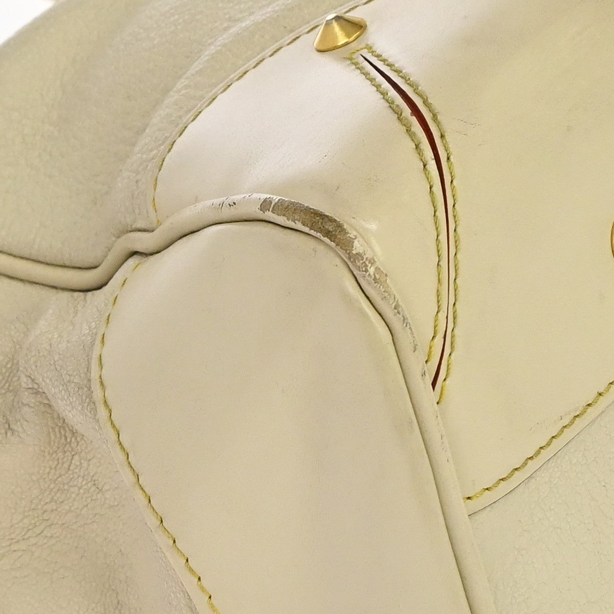 Louis Vuitton Suhali Le Majestueux Leather White Leather Handbag (Pre-Owned)
