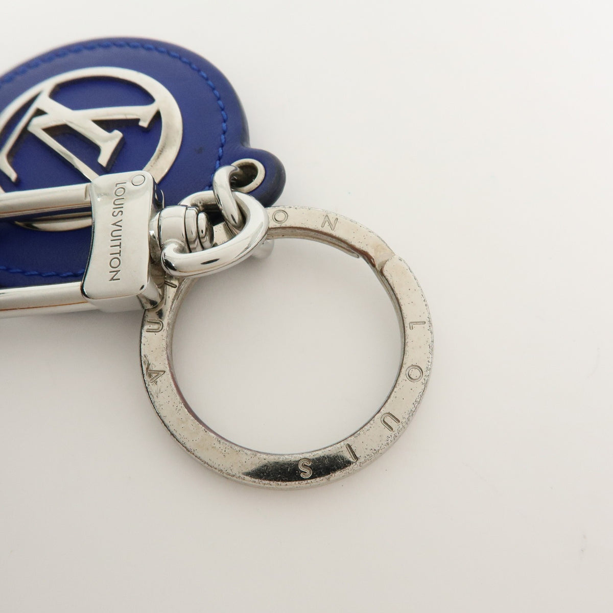 Louis Vuitton Lv Circle Bag Charm And Key Holder Metal Blue Leather Charms And Keychains Accessory (Pre-Owned)