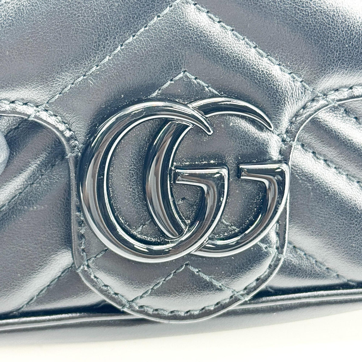 Gucci Gg Marmont Flap Matelasse Leather Black Leather Handbag (Pre-Owned)