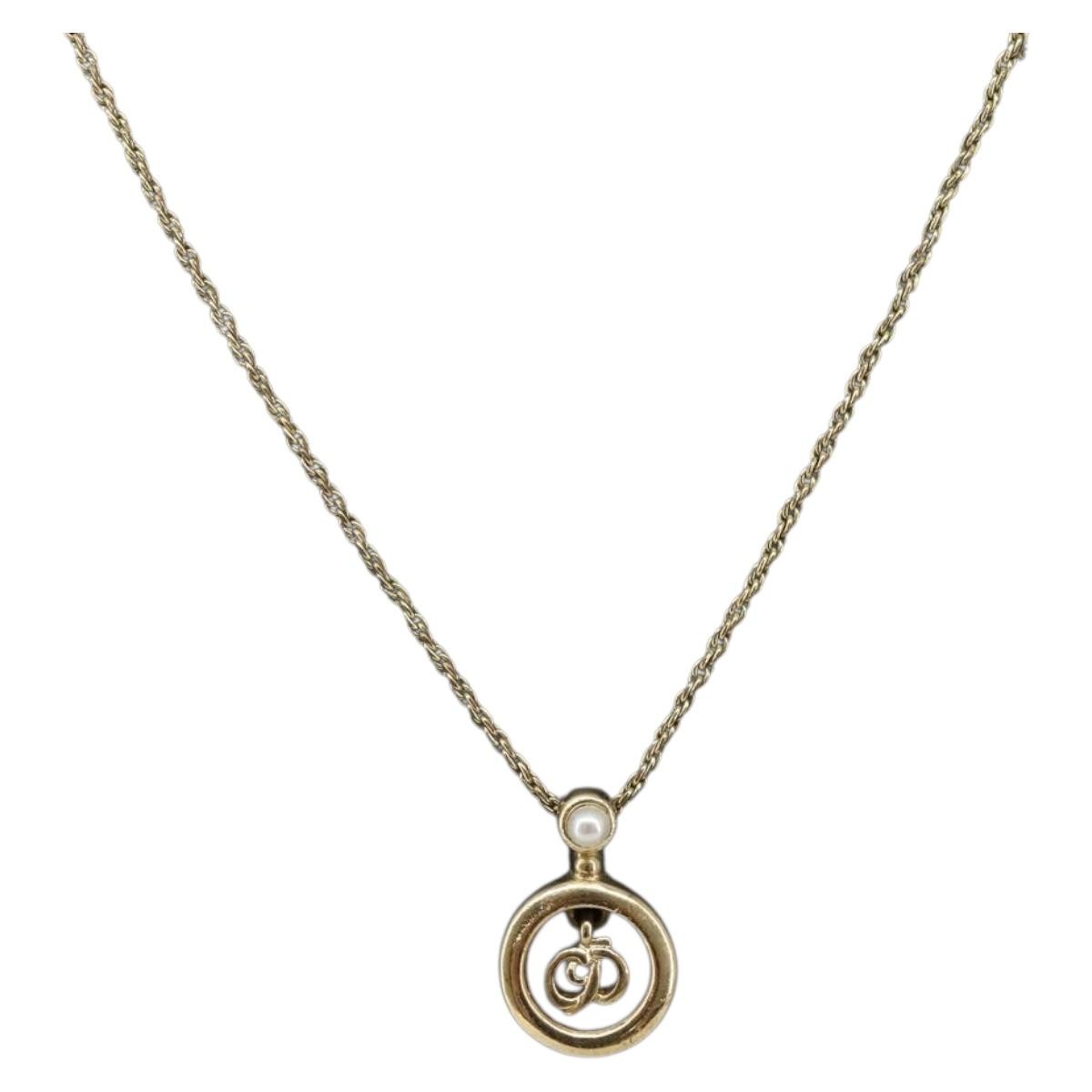 Christian Dior Vintage Cd Pendant Metal Gold Metal Necklace Jewelry (Pre-Owned)