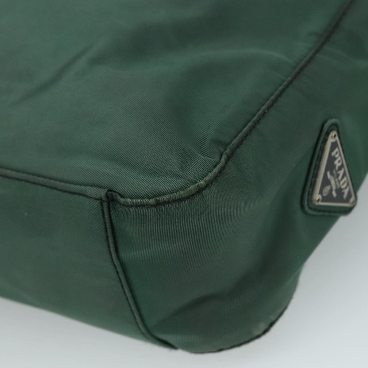 Prada Vintage Tessuto Green Nylon Shoulder Bag Bag (Pre-Owned)