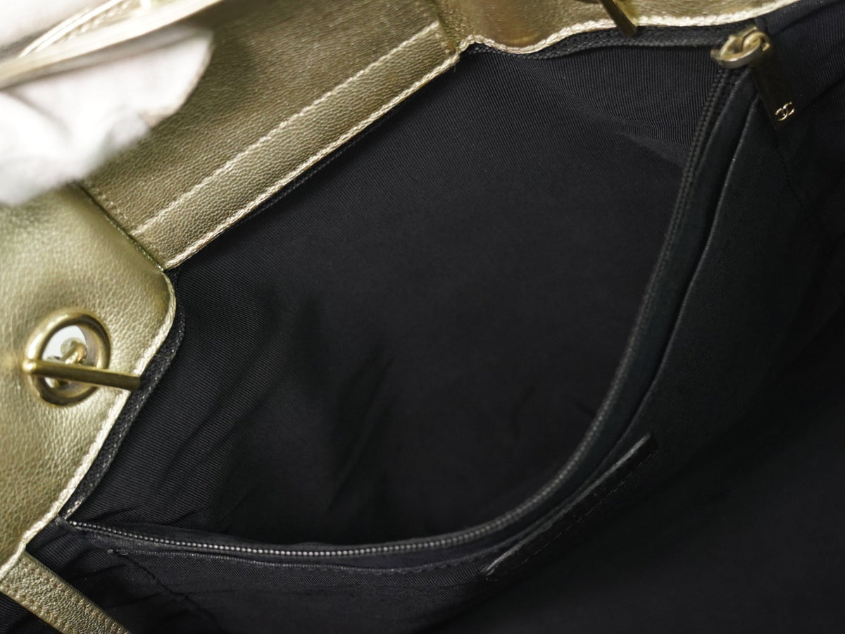 Chanel Boy Shopper Calfskin Gold Leather Tote Bag Bag (Pre-Owned)
