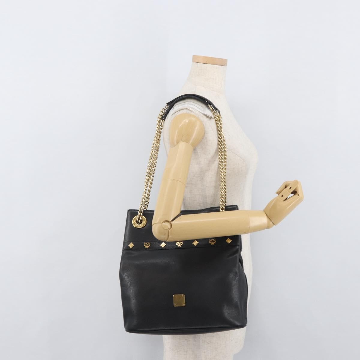 MCM Vintage Vicetos Leather Black Leather Shoulder Bag Bag (Pre-Owned)