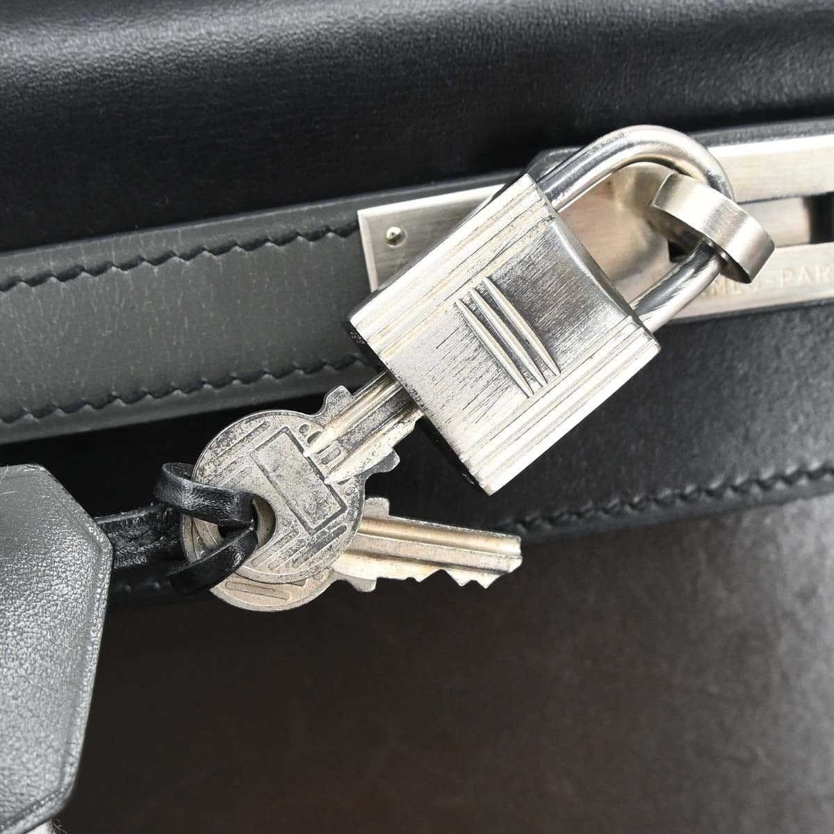 Hermes Kelly Black Box Calf With Palladium Hardware Black Leather Handbag (Pre-Owned)