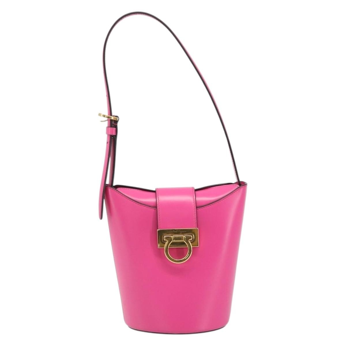 Salvatore Ferragamo Trifolio Leather Pink Leather Shoulder Bag Bag (Pre-Owned)