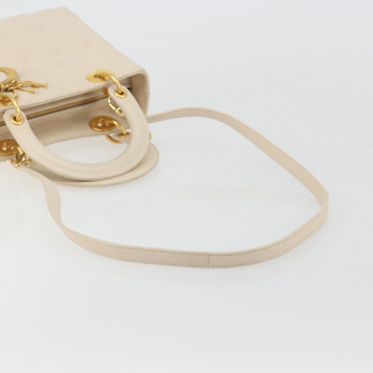 Christian Dior Lady Dior Cannage Quilt Lambskin White Leather Handbag (Pre-Owned)