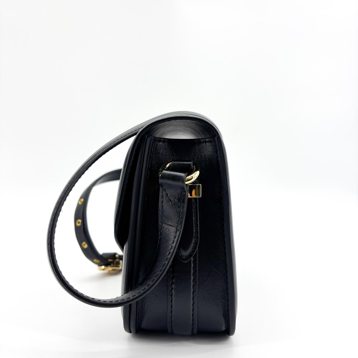 Louis Vuitton Lv Pont 9 Leather Black Leather Handbag (Pre-Owned)