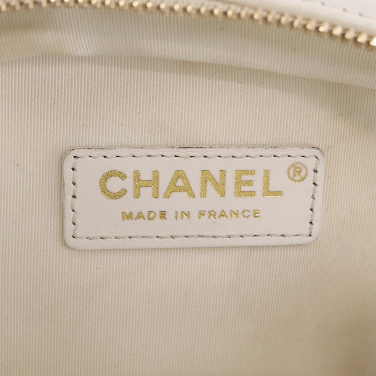 Chanel Zip Around Phone Case With Chain Quilted Lambskin White Leather Crossbody Bag Bag (Pre-Owned)