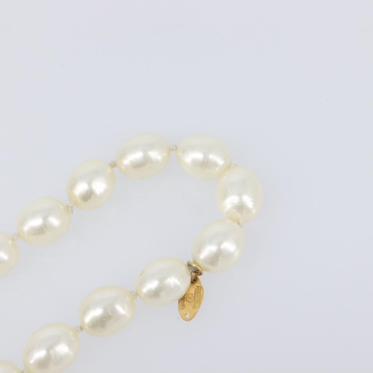 Chanel Cc Pearl Metal And Pearls White Pearl Necklace Jewelry (Pre-Owned)