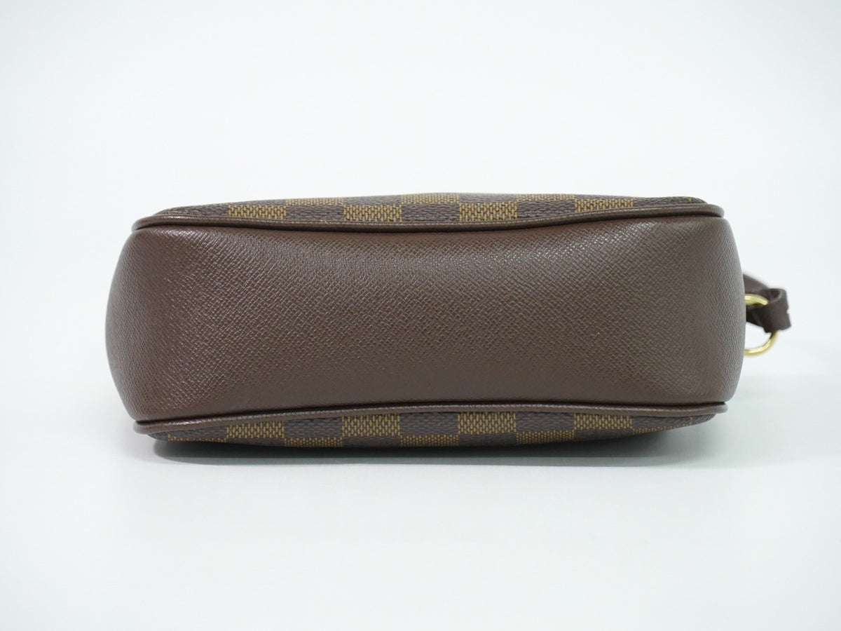 Louis Vuitton Trousse Make Up Damier Brown Canvas Clutche & Pouche Bag (Pre-Owned)