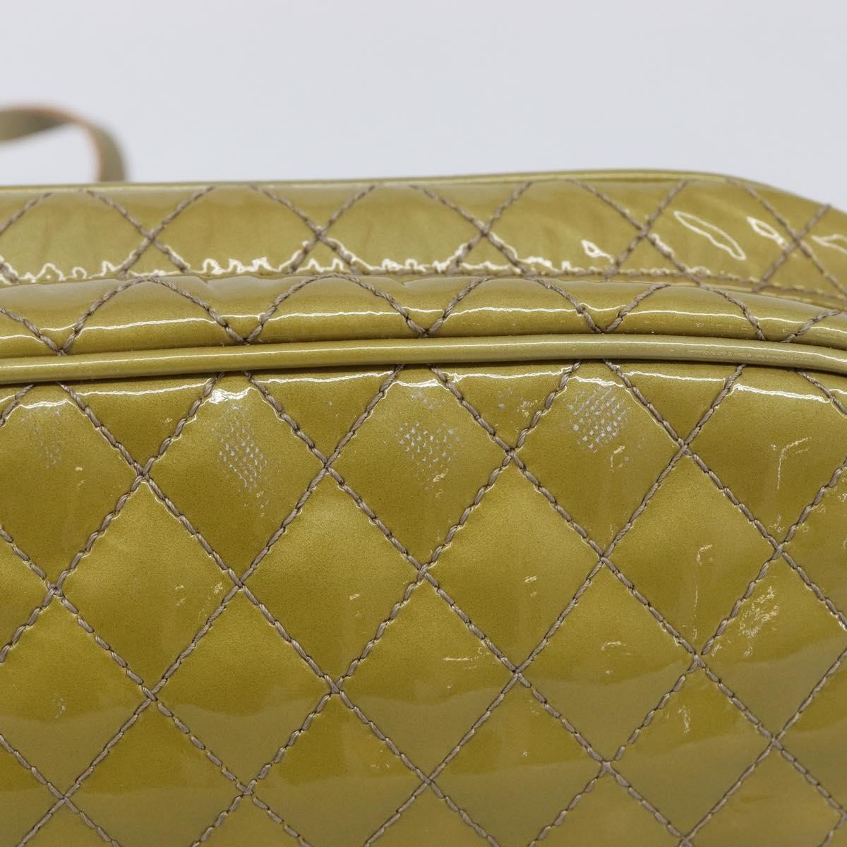 Salvatore Ferragamo Vala Patent Leather Green Patent_Leather Shoulder Bag Bag (Pre-Owned)