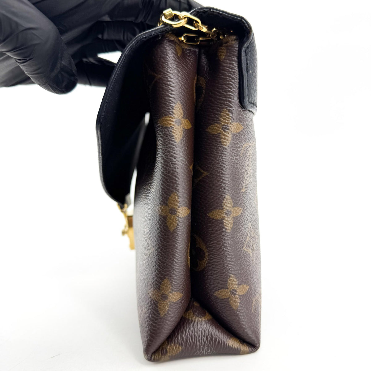 Louis Vuitton Pallas Chain Monogram Canvas And Calfskin Black Canvas Shoulder Bag Bag (Pre-Owned)