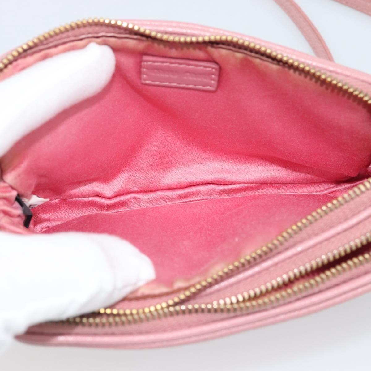 Miu Miu Vintage Leather Pink Leather Handbag (Pre-Owned)