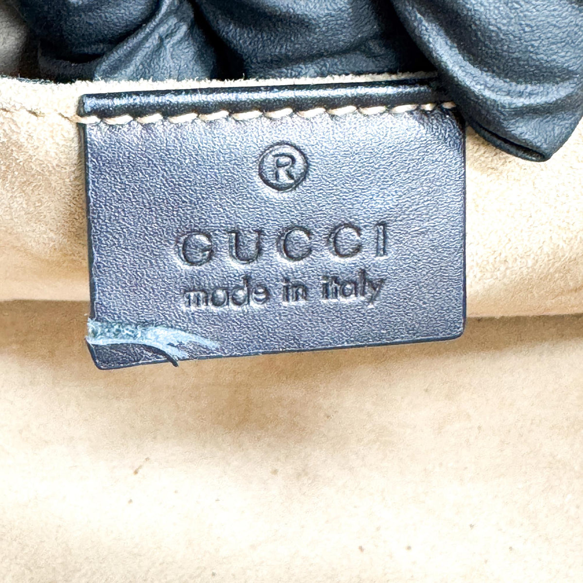 Gucci Sylvie Top Handle Leather Black Leather Handbag (Pre-Owned)