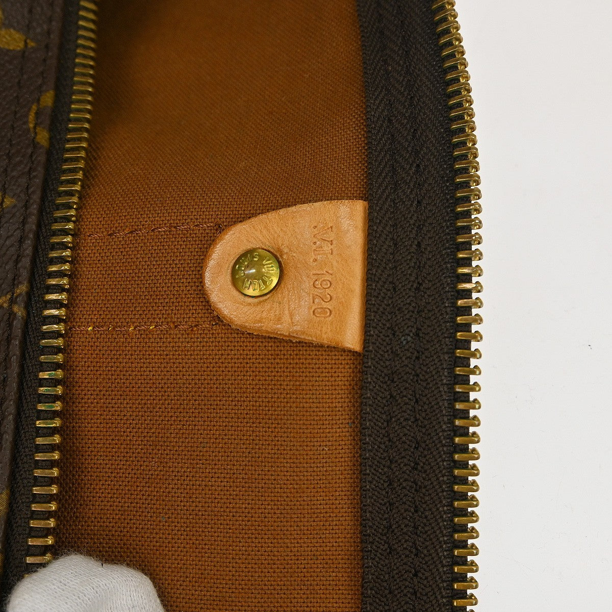 Louis Vuitton Keepall Bandoulière Monogram Brown Canvas Travel Bag Bag (Pre-Owned)