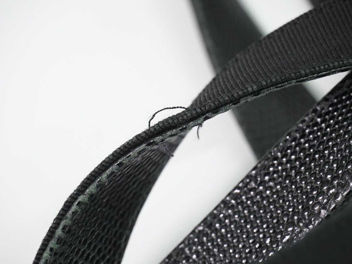 Salvatore Ferragamo Vintage Vara Bow Lizard Embossed Leather Black Leather Tote Bag Bag (Pre-Owned)