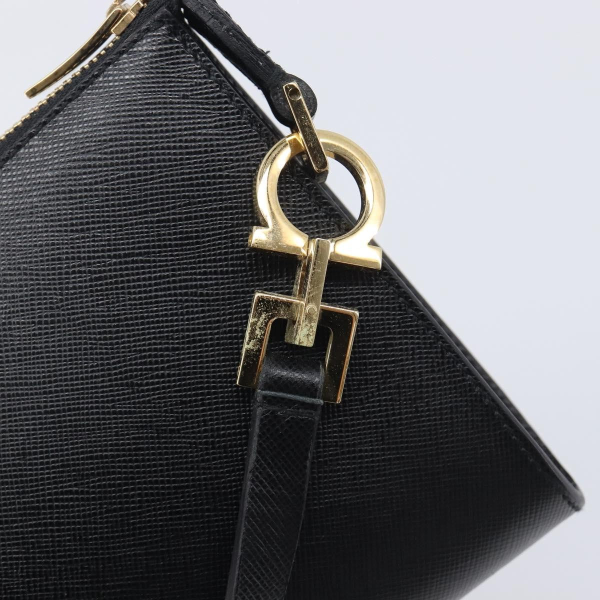Salvatore Ferragamo Vintage Gancini Pochette Leather Black Leather Clutche & Pouche Bag (Pre-Owned)