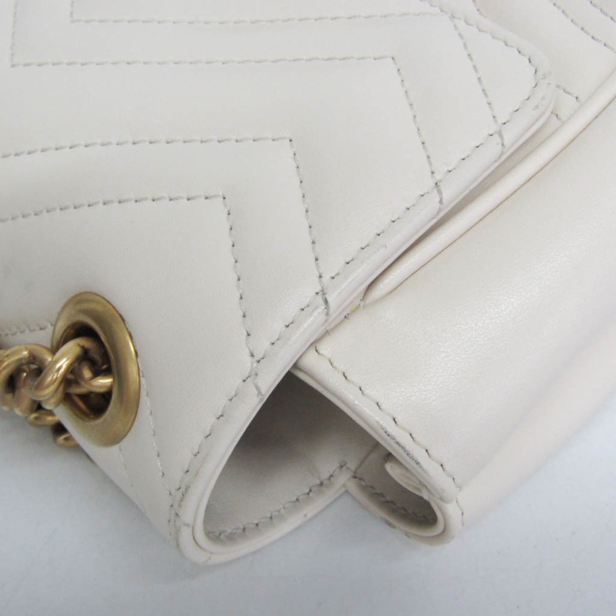 Gucci Gg Marmont Square Flap Matelasse Leather White Leather Shoulder Bag Bag (Pre-Owned)