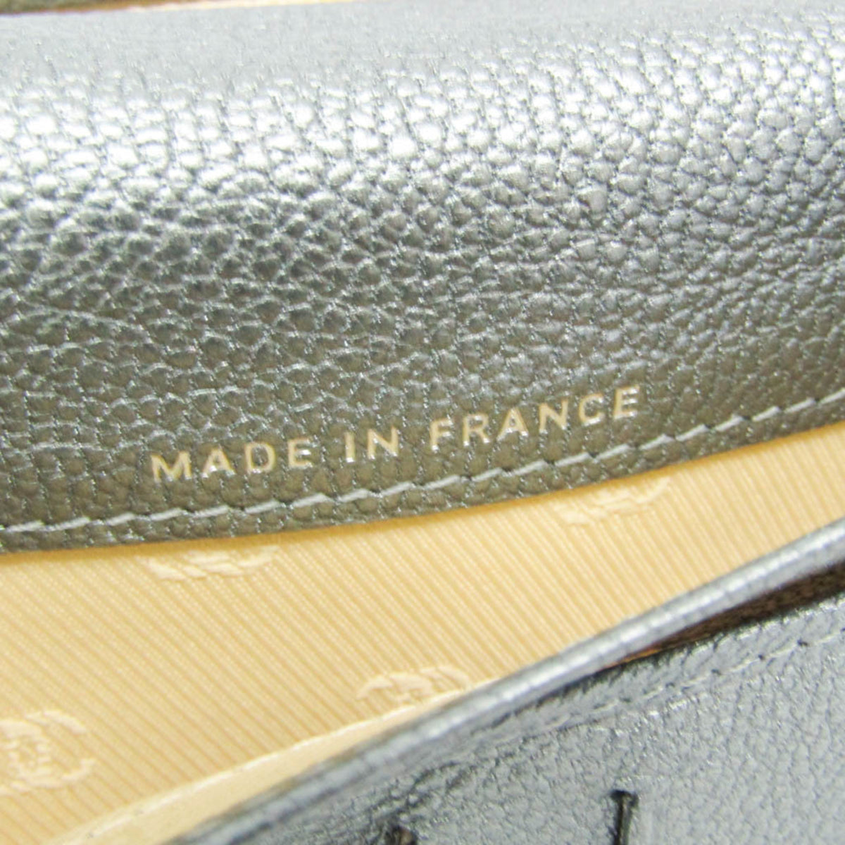Chanel Cc Button Bi-Fold Card Case Leather Silver Leather Card Holders Accessory (Pre-Owned)