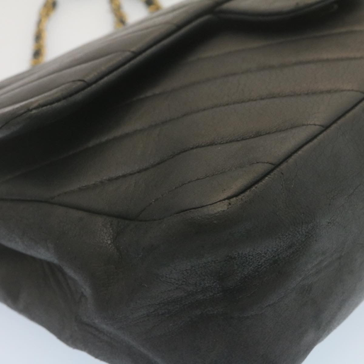Chanel Vintage Classic Double Flap Chevron Lambskin Black Leather Handbag (Pre-Owned)