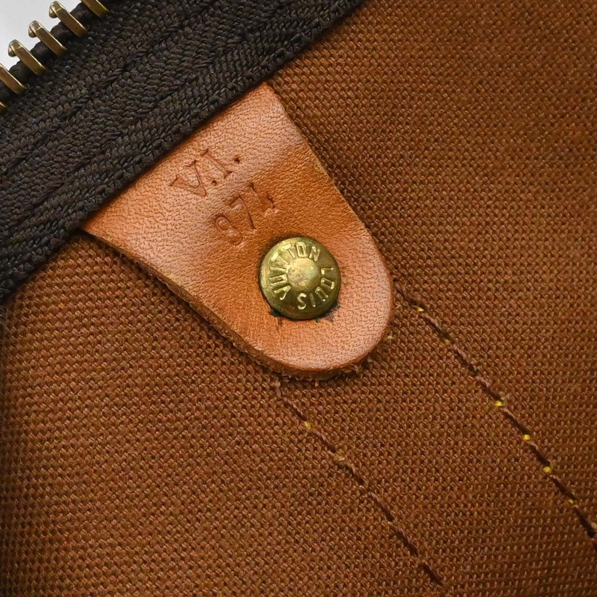 Louis Vuitton Keepall Monogram Canvas Brown Canvas Travel Bag Bag (Pre-Owned)