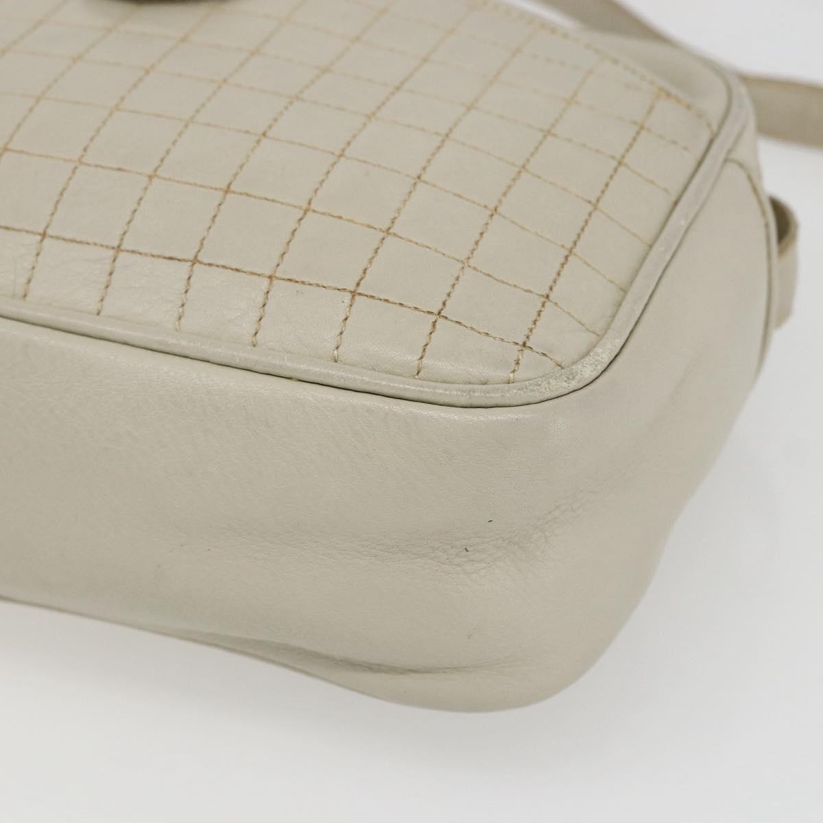 Celine Vintage Leather White Leather Shoulder Bag Bag (Pre-Owned)