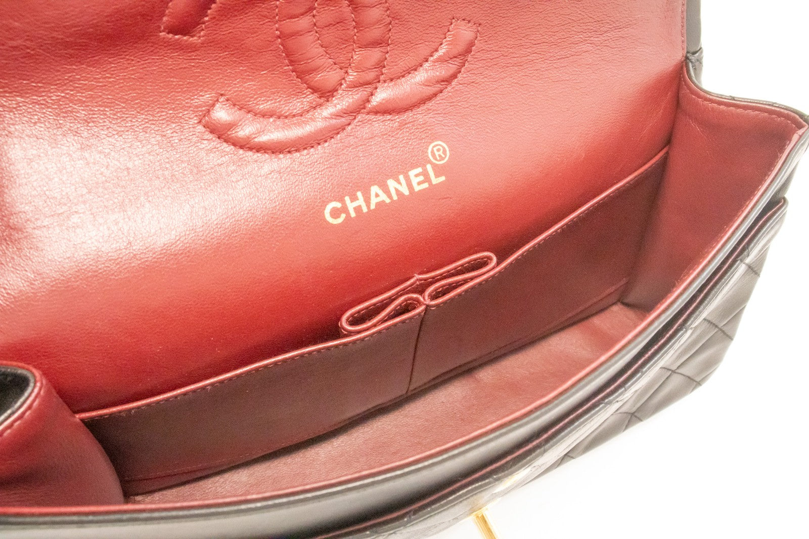 Chanel Classic Flap Lambskin Black Leather Crossbody Bag Bag (Pre-Owned)