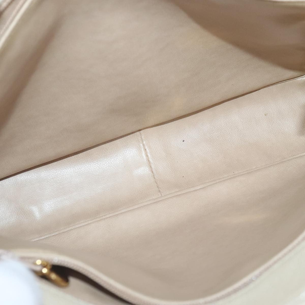 Chanel Vintage Slit Pocket Quilted Caviar Beige Leather Shoulder Bag Bag (Pre-Owned)