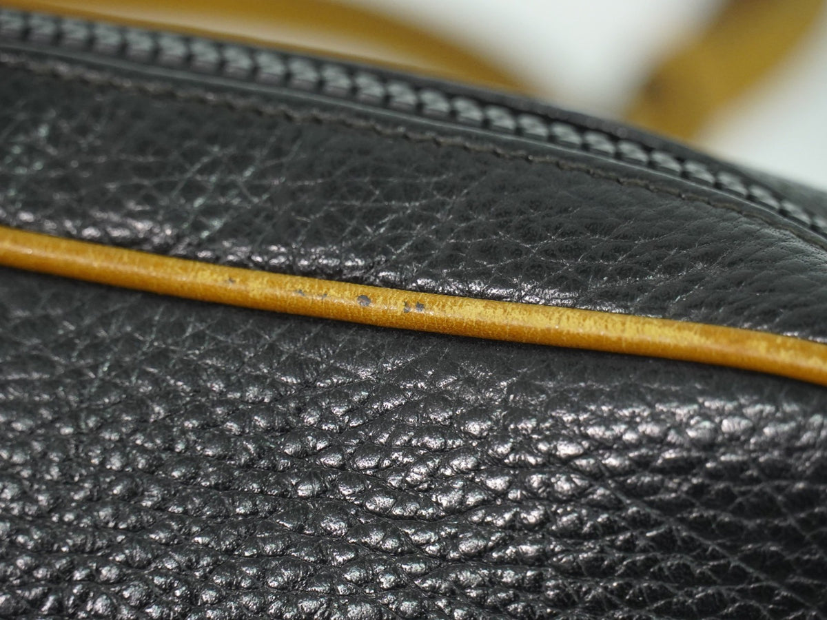 Celine Vintage Leather Black Leather Shoulder Bag Bag (Pre-Owned)
