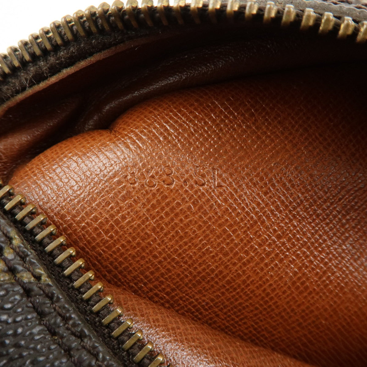Louis Vuitton Compiegne Cosmetic Monogram Canvas Brown Canvas Toiletry Case Accessory (Pre-Owned)