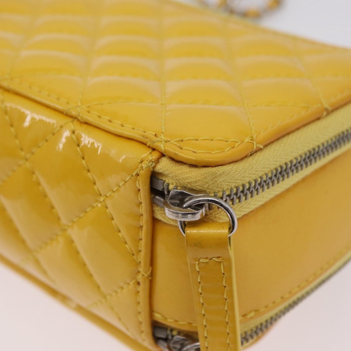 Chanel Pocket Box Camera Case Quilted Patent Yellow Patent_Leather Crossbody Bag Bag (Pre-Owned)