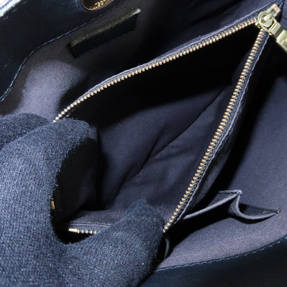 Louis Vuitton Mandara Epi Leather Black Leather Shoulder Bag Bag (Pre-Owned)