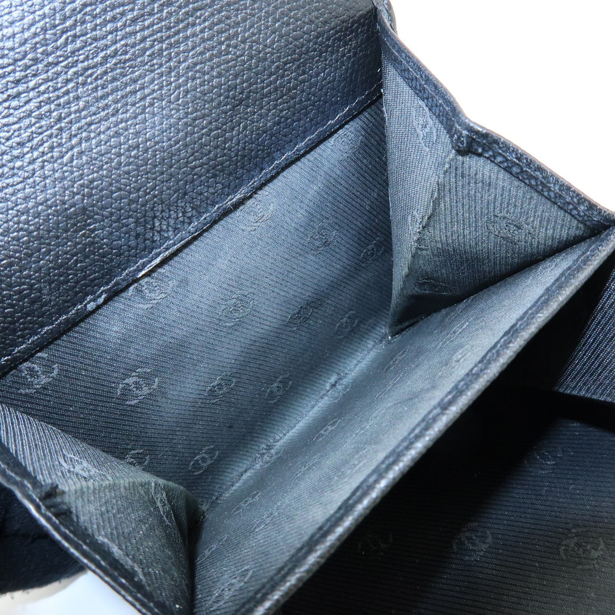 Chanel Cc Button Coin Purse Leather Black Calfskin Card Holders Accessory (Pre-Owned)