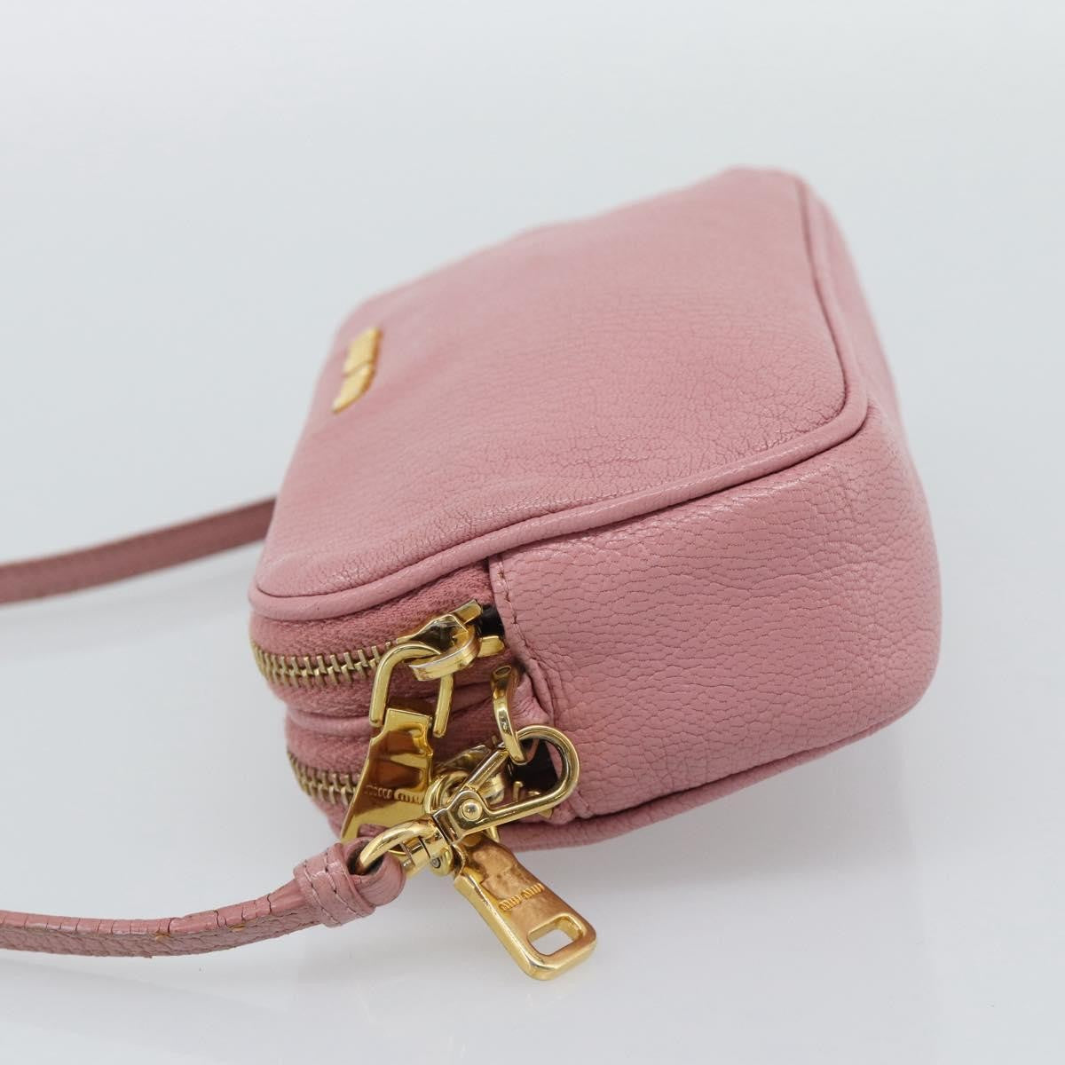 Miu Miu Vintage Leather Pink Leather Handbag (Pre-Owned)