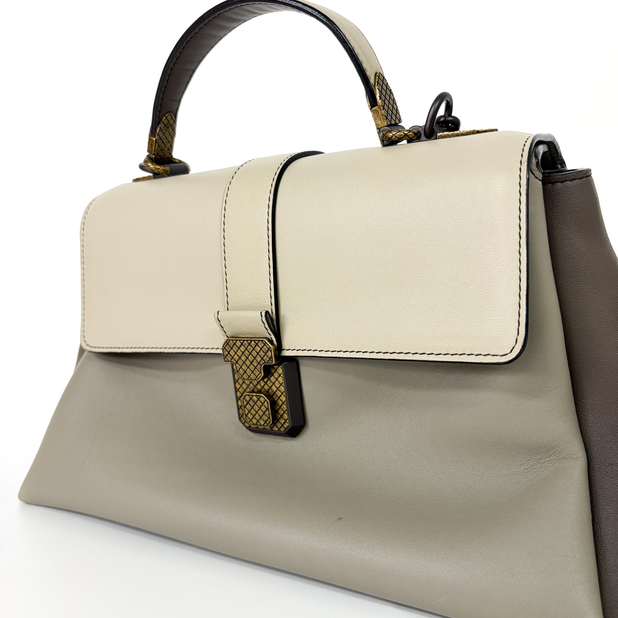 Bottega Veneta Piazza Top Handle Leather With Intrecciato Detail Gray Leather Handbag (Pre-Owned)