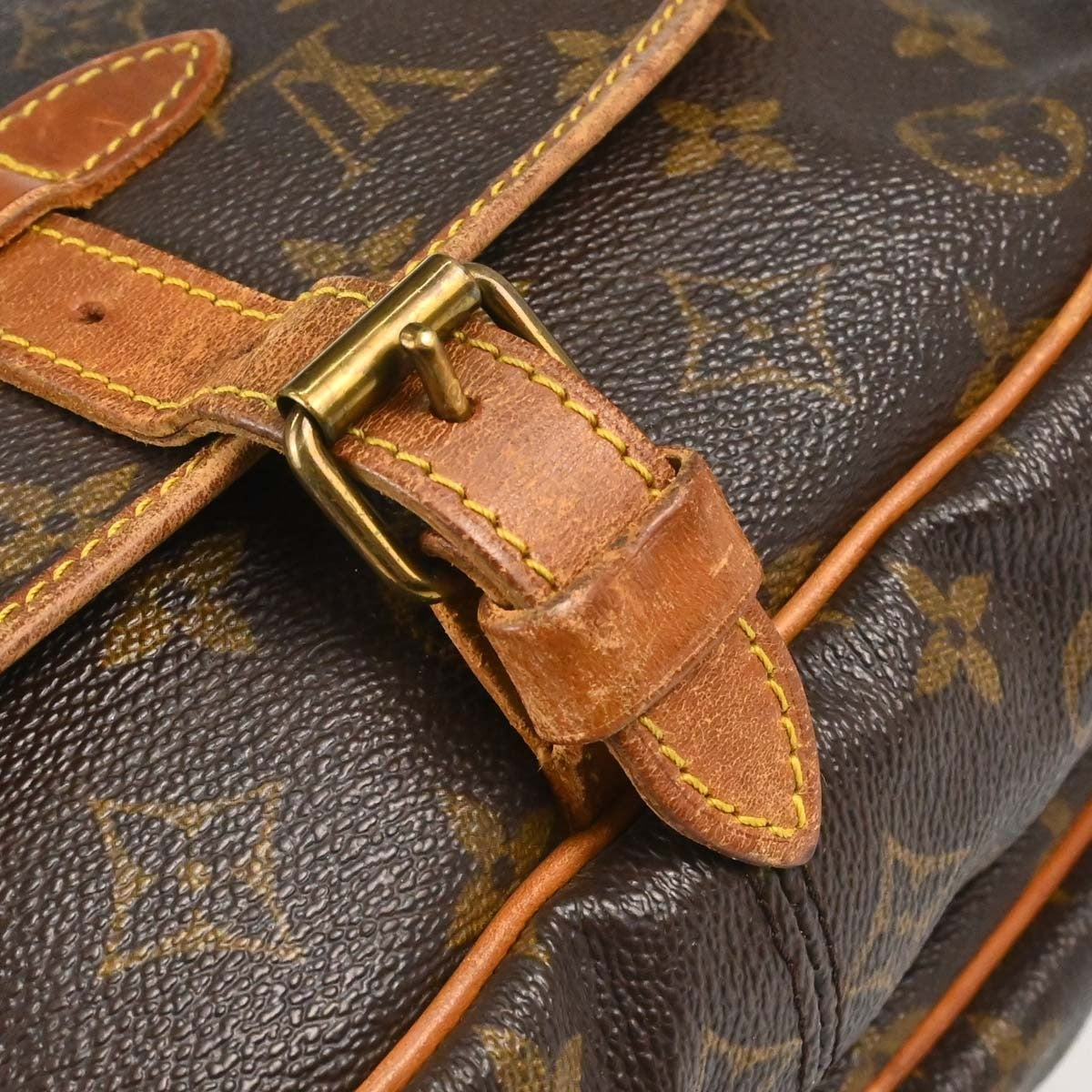 Louis Vuitton Saumur Monogram Canvas Brown Canvas Shoulder Bag Bag (Pre-Owned)