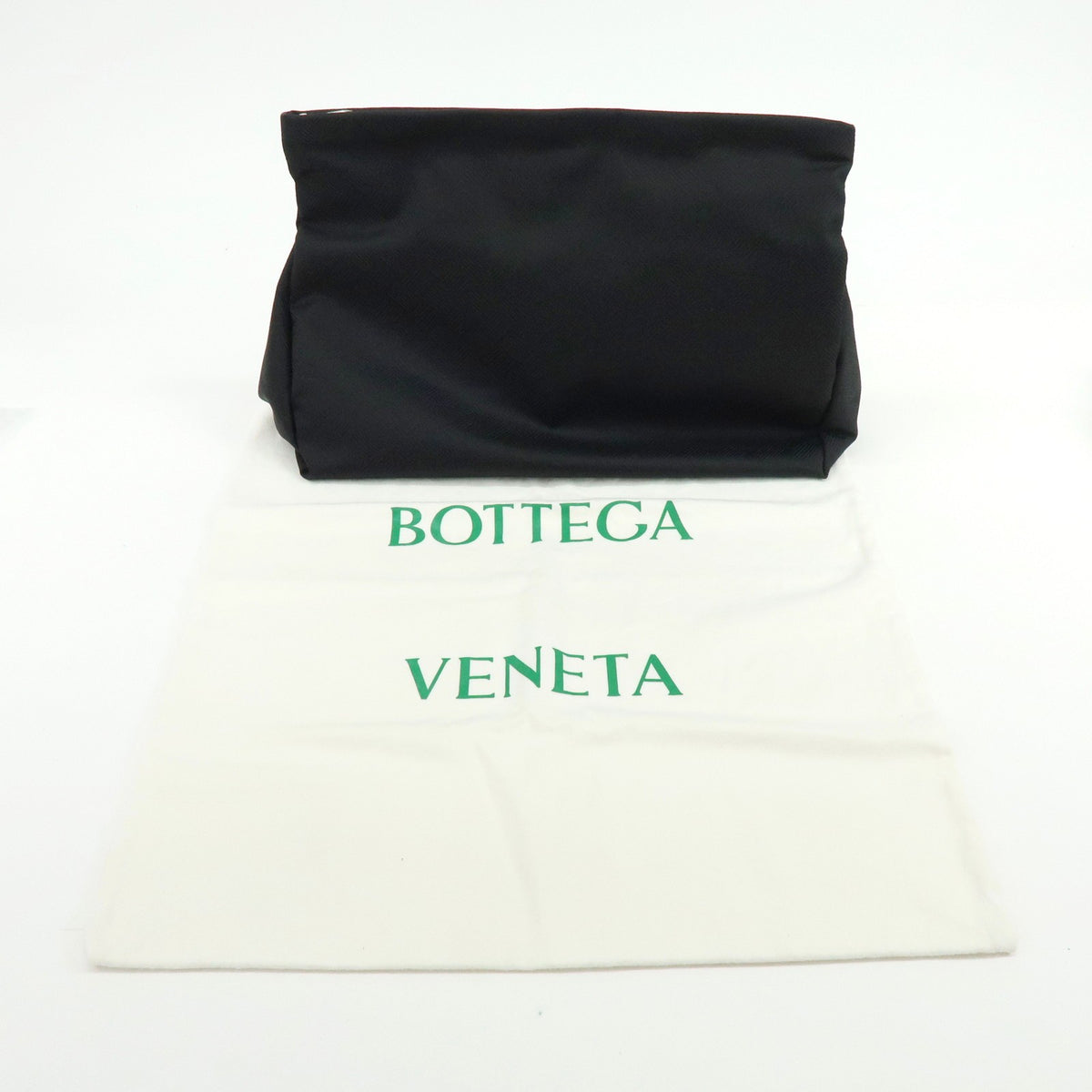 Bottega Veneta Vintage Clutch Nylon Black Nylon Clutche & Pouche Bag (Pre-Owned)
