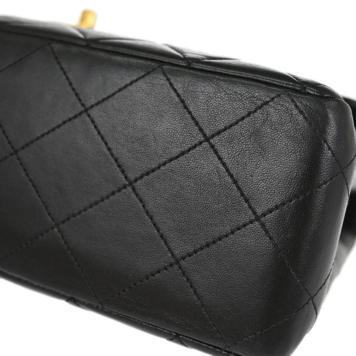 Chanel Classic Single Flap Quilted Lambskin Black Leather Handbag (Pre-Owned)
