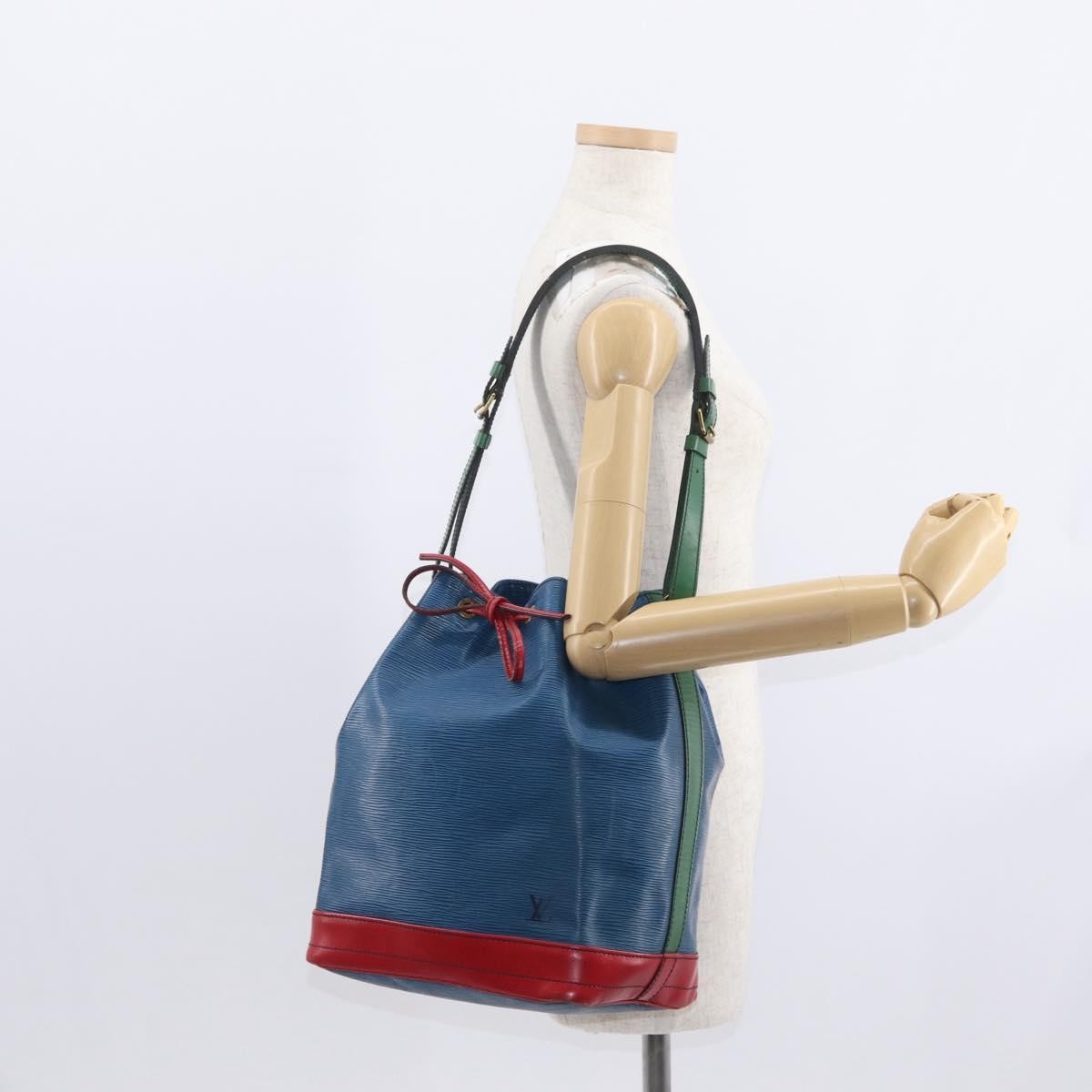 Louis Vuitton Tricolor Noe Epi Leather Blue Leather Shoulder Bag Bag (Pre-Owned)