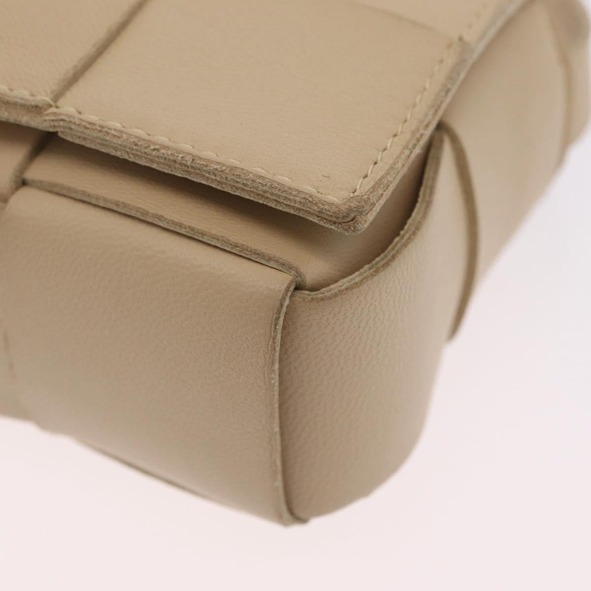 Bottega Veneta Cassette Maxi Intrecciato Leather Beige Leather Crossbody Bag Bag (Pre-Owned)